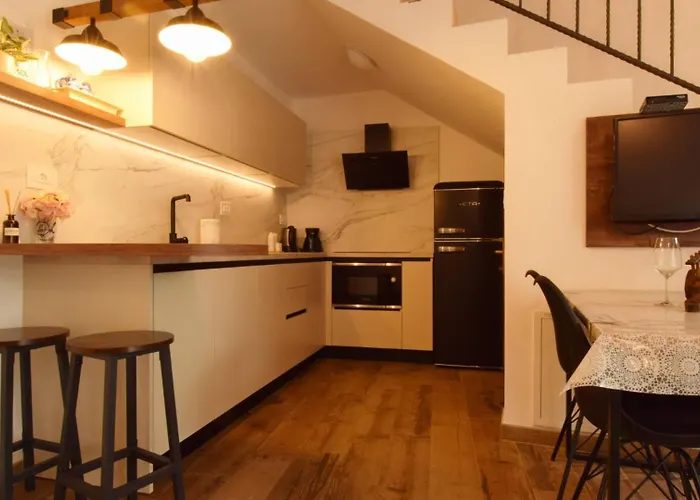 ヴィラ Leticia By Guide